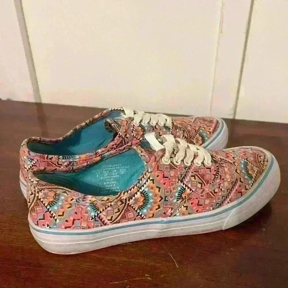 Colorful sneakers size 8 - Picture 6 of 8